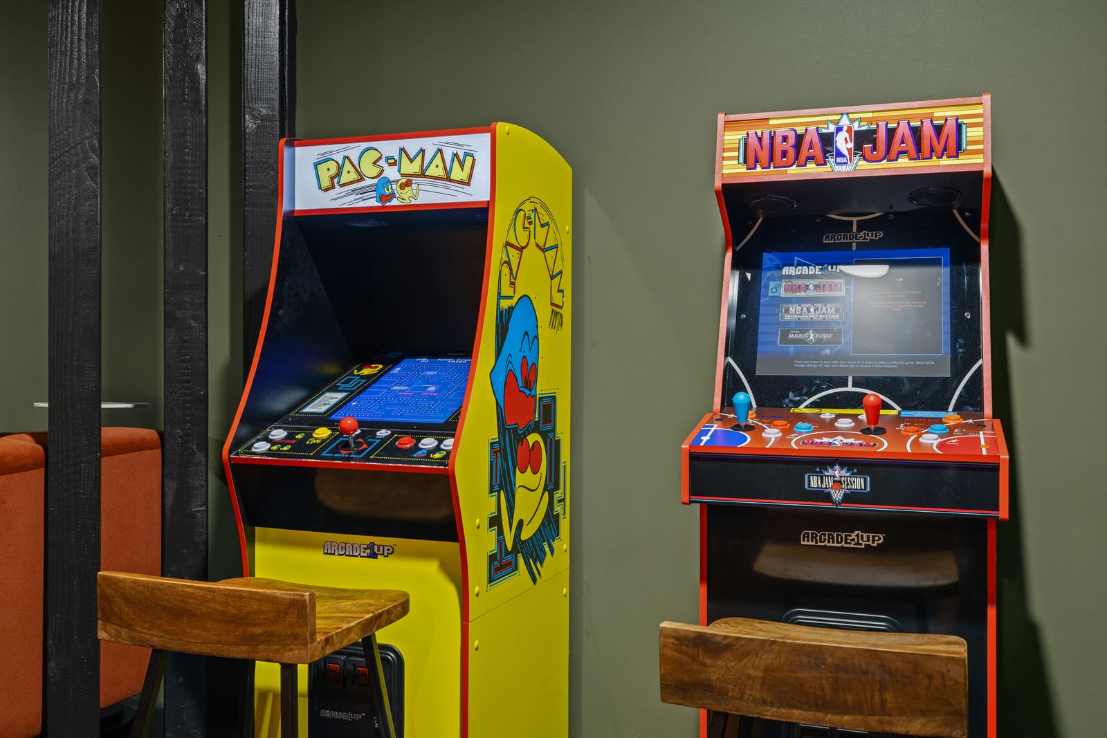 Juniper & Jukebox - Movie Room, Rooftop, w/ 5 BRs (1006 Kirkland)
