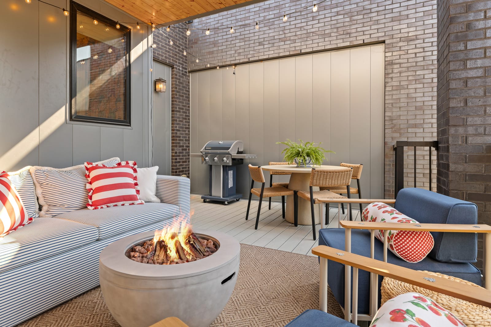 Stunning Home on Music Row - Rooftop Sauna & Grill — photo 10