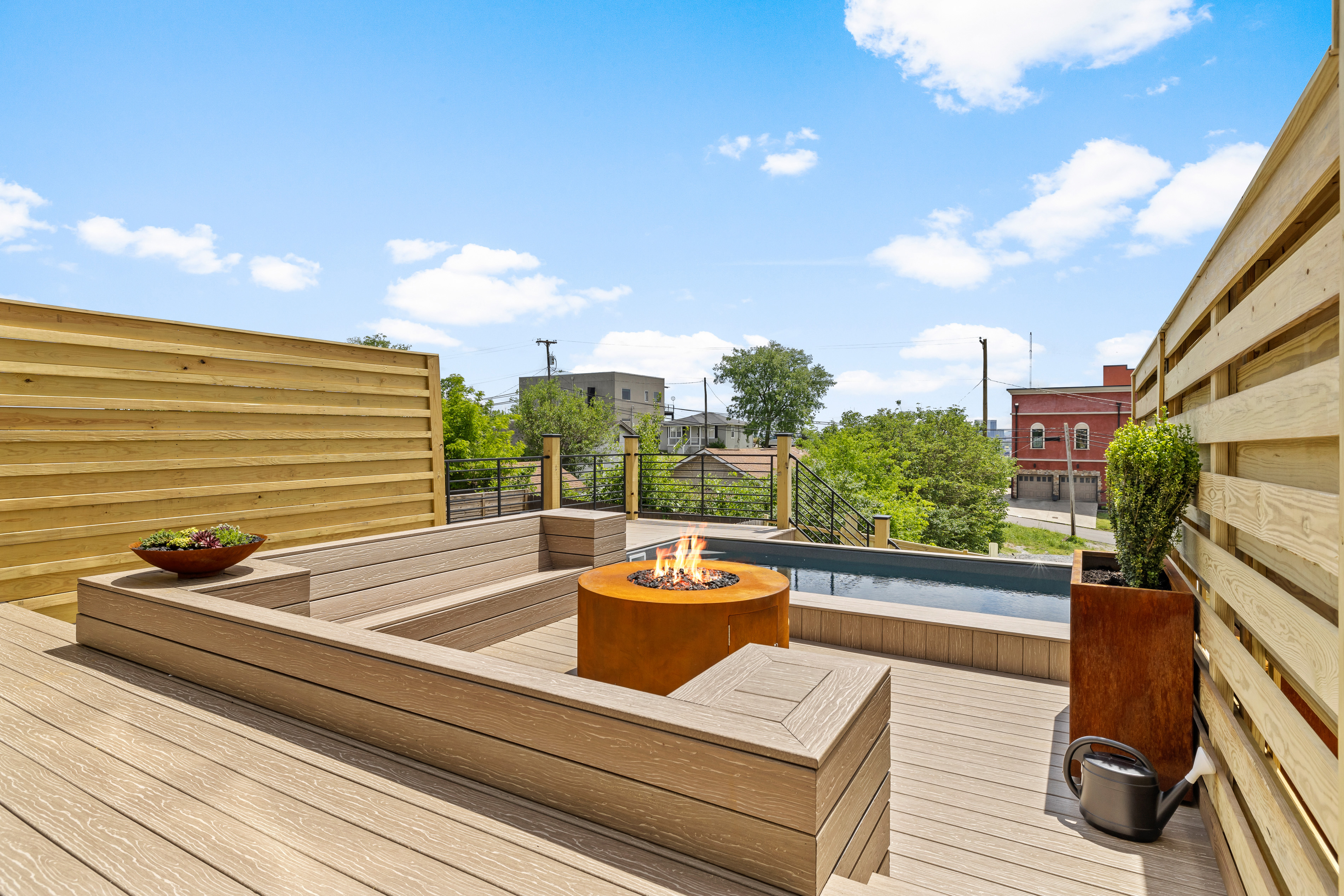 Hollywood Hill's Oasis - Pool, Hot Tub, Rooftop! (18B)