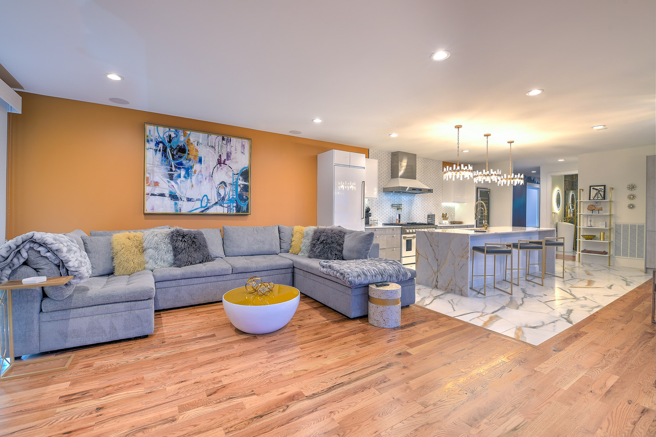 Luxury Mansion w 16 Beds and Rooftop Hot Tub! (1121 BCP)