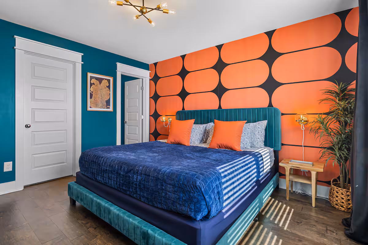 Nashville Mega House! Pool, Hot Tub, Sleeps 24! (16 Mega)