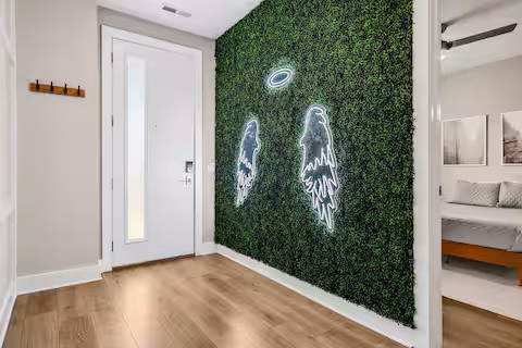 Rooftop + Games - Sleeps 12, 8 Min to Broadway! (516 27th Ave)