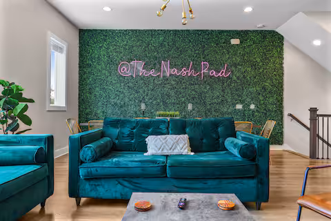 Rooftop + Games - Sleeps 12, 8 Min to Broadway! (516 27th Ave)