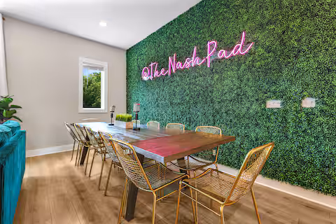 Rooftop + Games - Sleeps 12, 8 Min to Broadway! (516 27th Ave)