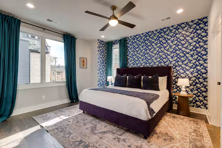 Vibrant Luxury Home, 4 Bed 4 Bath Close 2 Broadway (3206 West End)